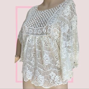Blu Planet - Ruffled sleeves Sheer Floral Embroidered Lace Cream top  size S